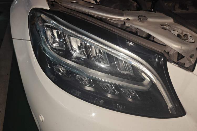 Used Mercedes-Benz C-Class 2020 Restyled C 260 L Sport Edition Right Front Headlight