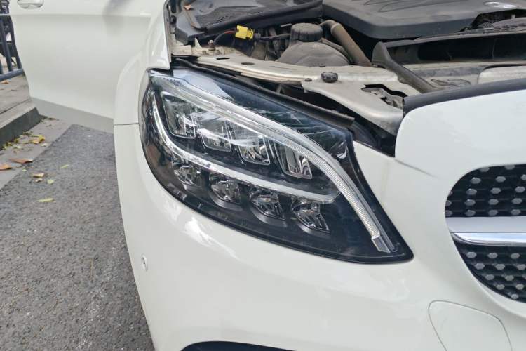 Used Mercedes-Benz C-Class 2020 Restyled C 260 L Sport Edition Right Front Headlight