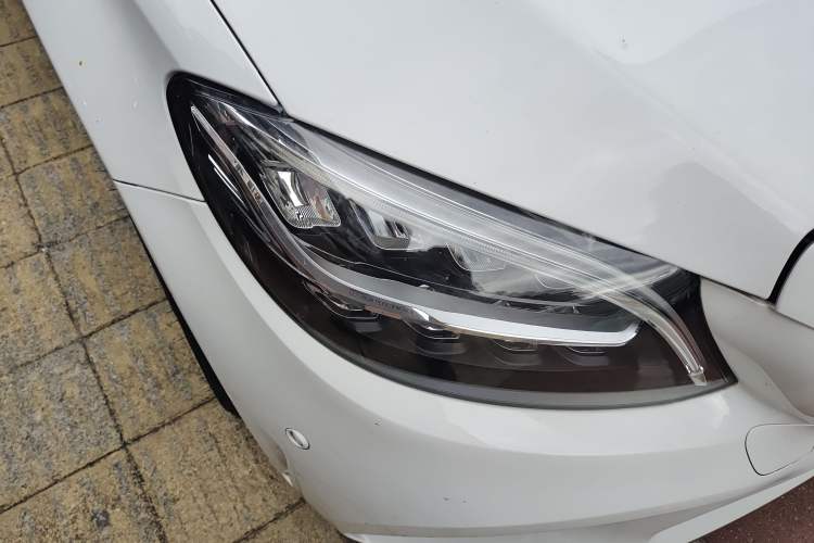 Used Mercedes-Benz C-Class 2020 C 260 Estate Right Front Headlight