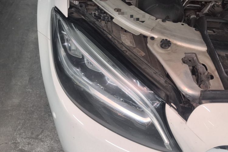 Used Mercedes-Benz C-Class 2020 C 200 L Fashion Edition Sport Version Right Front Headlight