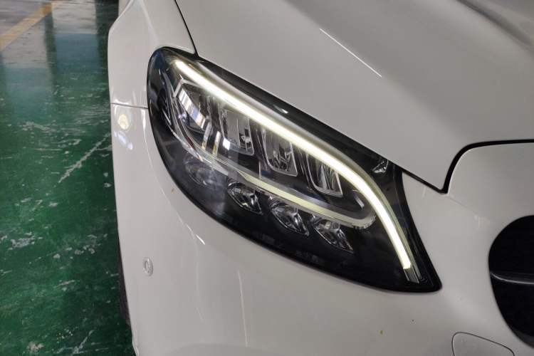 Used Mercedes-Benz C-Class 2020 Restyled C 260 Sport Edition Right Front Headlight