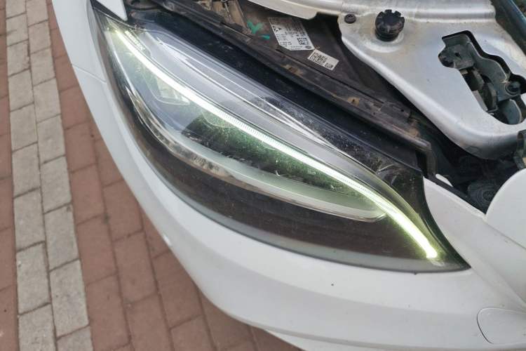 Used Mercedes-Benz C-Class 2020 Restyled C 200 L Fashion Edition Sport Version Right Front Headlight