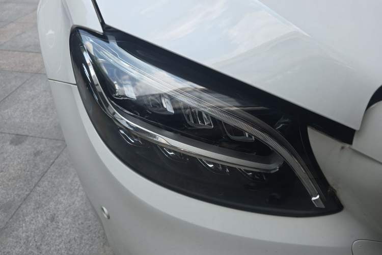 Used Mercedes-Benz C-Class 2020 Updated C 200 L Fashion Edition Right Front Headlight