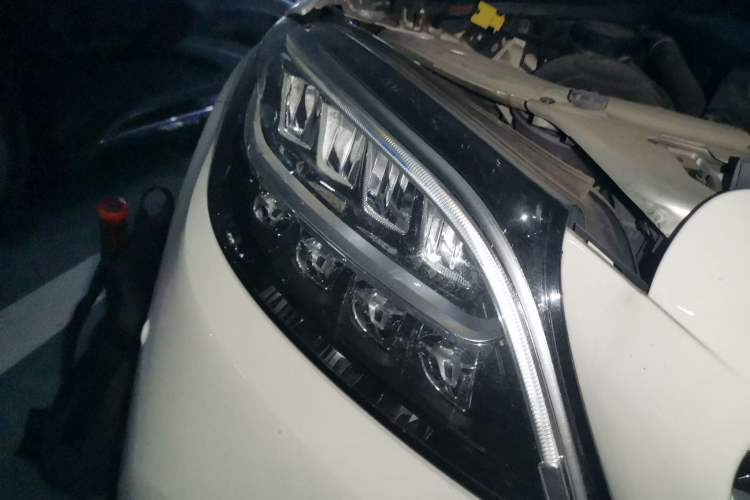Used Mercedes-Benz C-Class 2020 Restyled C 260 L Sport Edition Right Front Headlight