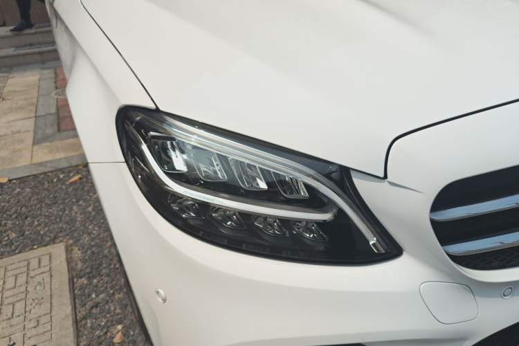 Used Mercedes-Benz C-Class 2020 C 260 Sport Edition Right Front Headlight