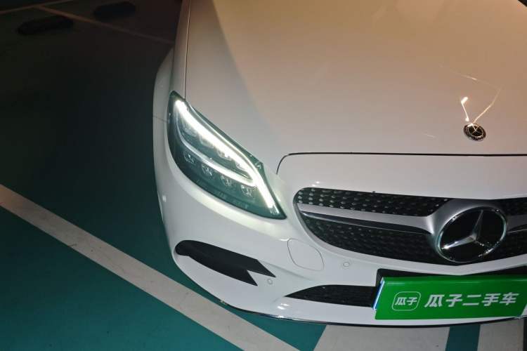 Used Mercedes-Benz C-Class 2020 C 200 L Fashion Edition Sport Version Right Front Headlight