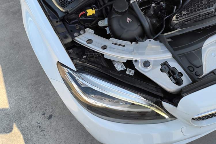 Used Mercedes-Benz C-Class 2020 C 260 L Sport Edition Right Front Headlight