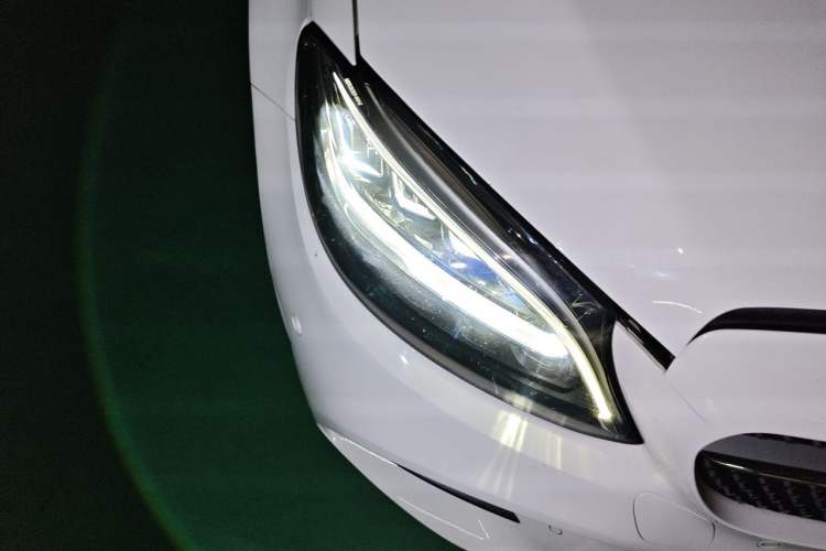 Used Mercedes-Benz C-Class 2020 Restyled C 200 L Fashion Edition Sport Version Right Front Headlight