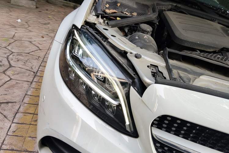 Used Mercedes-Benz C-Class 2020 C 200 L Fashion Edition Sport Version Right Front Headlight