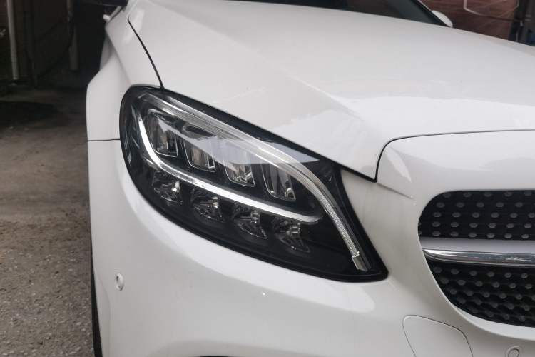 Used Mercedes-Benz C-Class 2020 Restyled C 260 L Sport Edition Right Front Headlight