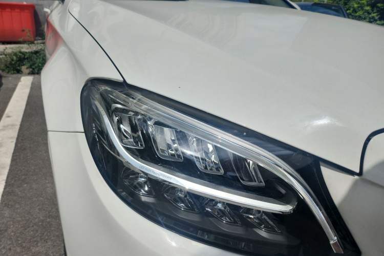 Used Mercedes-Benz C-Class 2020 Updated C 200 L Fashion Edition Right Front Headlight