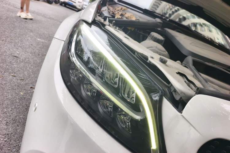 Used Mercedes-Benz C-Class 2020 Restyled C 200 L Fashion Edition Sport Version Right Front Headlight