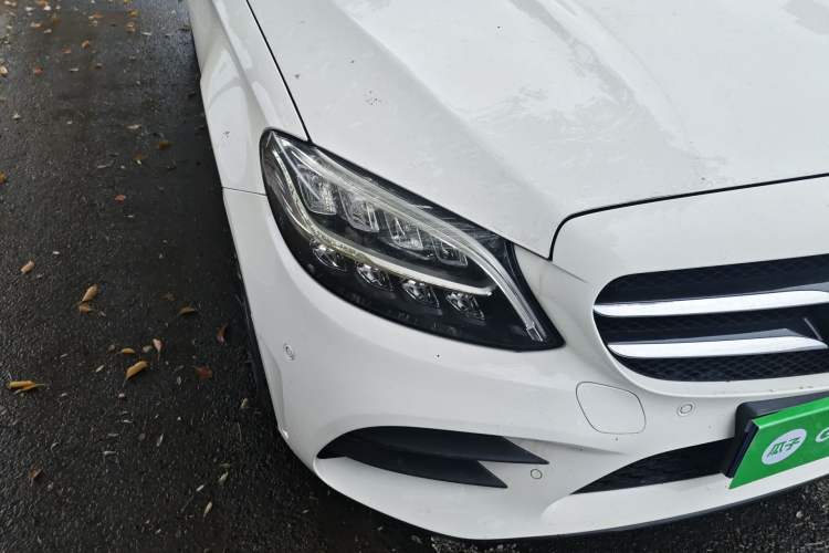 Used Mercedes-Benz C-Class 2020 Restyled C 260 Sport Edition Right Front Headlight
