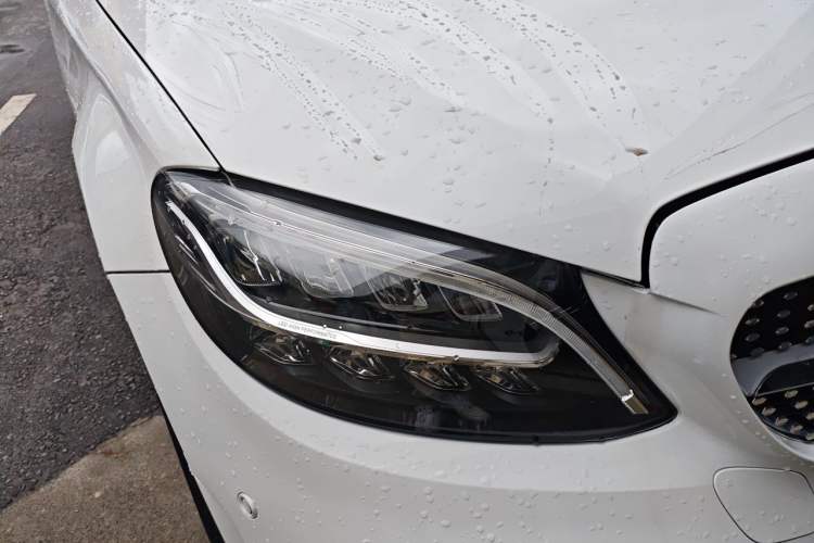 Used Mercedes-Benz C-Class 2020 C 200 L Fashion Edition Sport Version Right Front Headlight