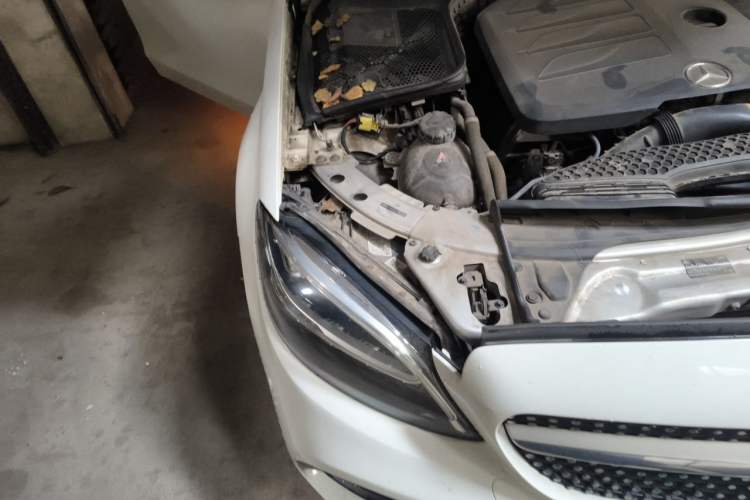 Used Mercedes-Benz C-Class 2020 Restyled C 260 L Sport Edition Right Front Headlight