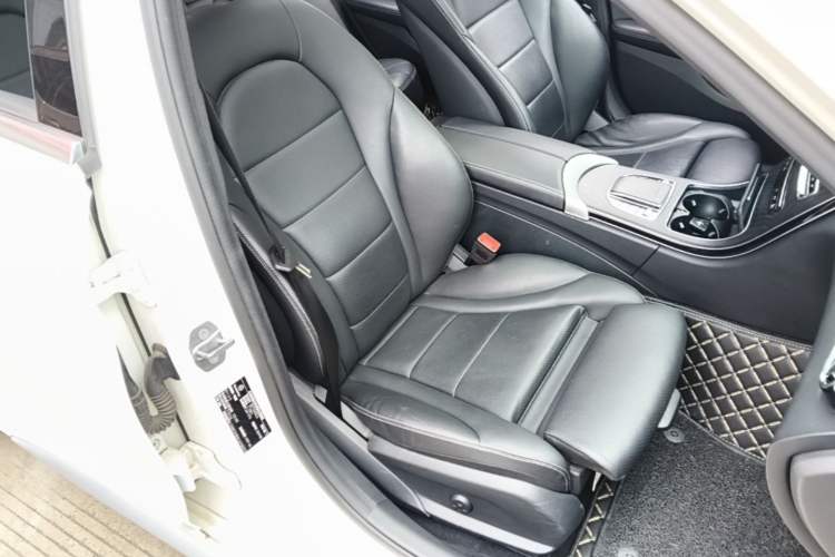 Used Mercedes-Benz C-Class 2020 C 260 L Sport Edition Right Front Seat