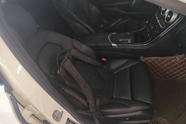 Used Mercedes-Benz C-Class 2020 Facelifted C 260 Estate Right Front Seat