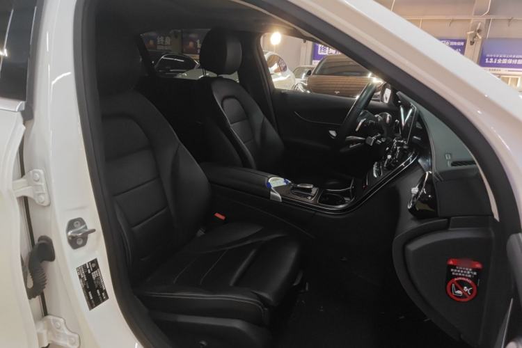 Used Mercedes-Benz C-Class 2020 C 200 L Fashion Edition Sport Version Right Front Seat