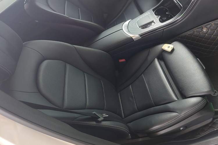 Used Mercedes-Benz C-Class 2020 Restyled C 200 L Fashion Edition Sport Version Right Front Seat