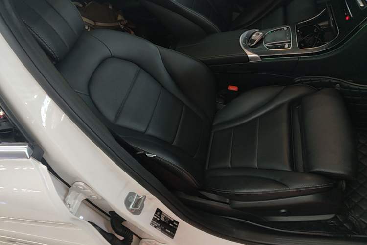 Used Mercedes-Benz C-Class 2020 Restyled C 260 L Sport Edition Right Front Seat