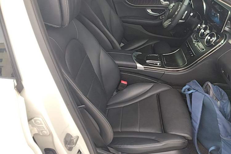 Used Mercedes-Benz C-Class 2020 Restyled C 200 L Fashion Edition Sport Version Right Front Seat