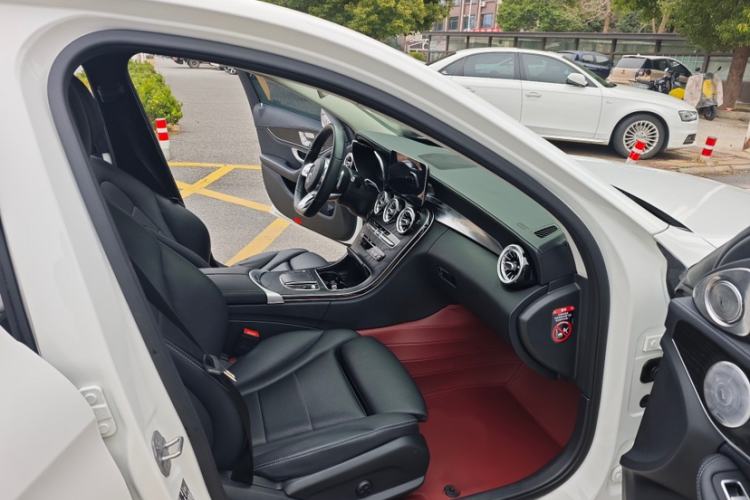 Used Mercedes-Benz C-Class 2020 Restyled C 260 L Sport Edition Right Front Seat
