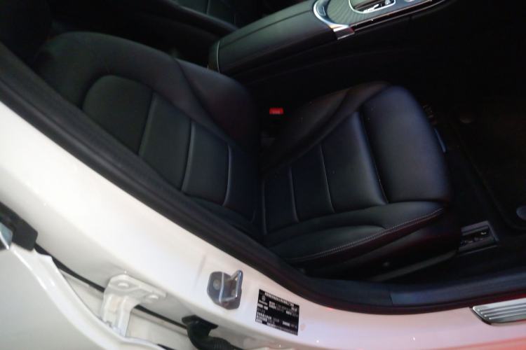 Used Mercedes-Benz C-Class 2020 Facelifted C 260 Estate Right Front Seat