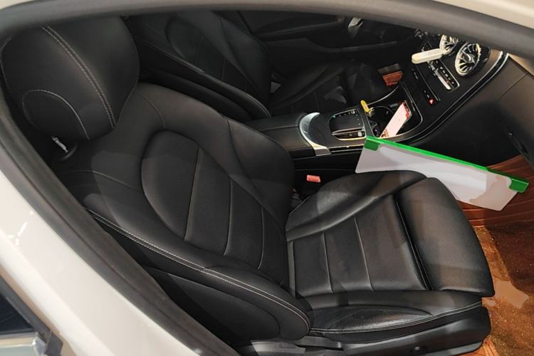 Used Mercedes-Benz C-Class 2020 C 200 L Fashion Edition Sport Version Right Front Seat