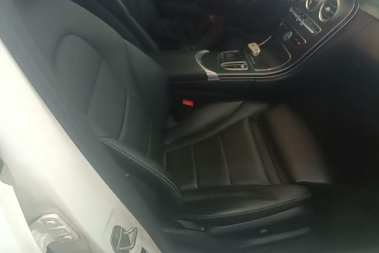Used Mercedes-Benz C-Class 2020 C 260 Estate Right Front Seat