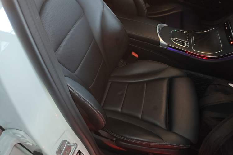 Used Mercedes-Benz C-Class 2020 Restyled C 260 L Sport Edition Right Front Seat
