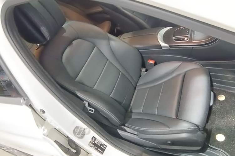 Used Mercedes-Benz C-Class 2020 Restyled C 260 L Sport Edition Right Front Seat