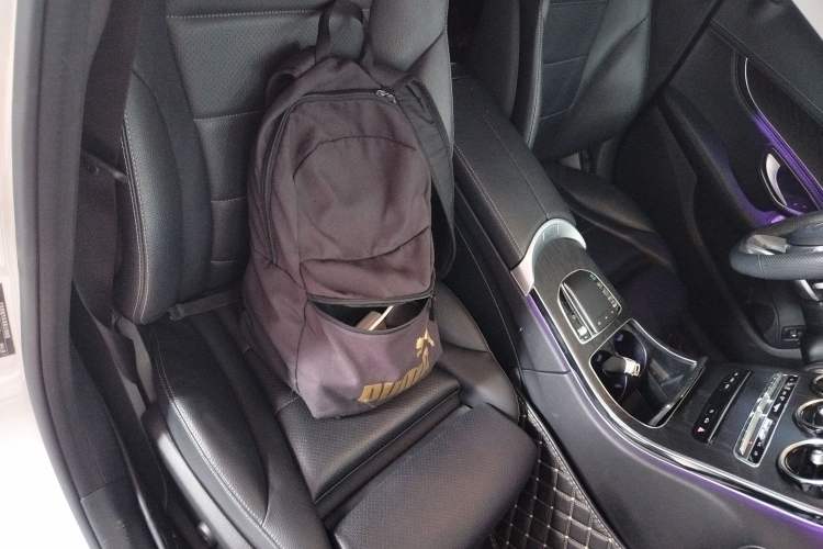Used Mercedes-Benz C-Class 2020 Restyled C 200 L Fashion Edition Sport Version Right Front Seat