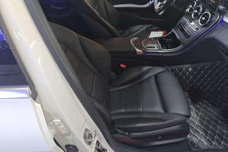 Used Mercedes-Benz C-Class 2020 Restyled C 260 L Sport Edition Right Front Seat