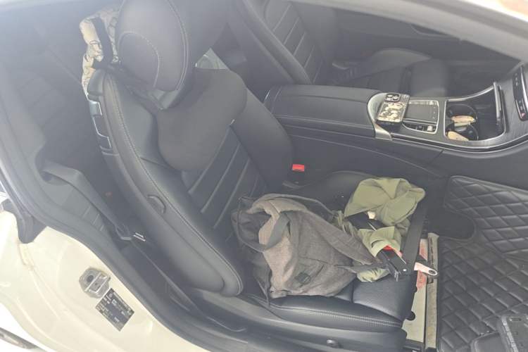 Used Mercedes-Benz C-Class 2020 C 260 Coupe Right Front Seat