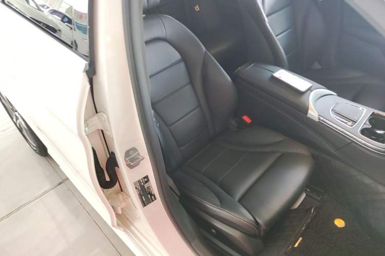 Used Mercedes-Benz C-Class 2020 C 260 L Sport Edition Right Front Seat