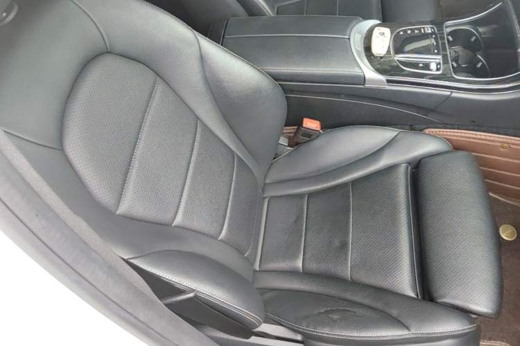 Used Mercedes-Benz C-Class 2020 Restyled C 200 L Fashion Edition Sport Version Right Front Seat