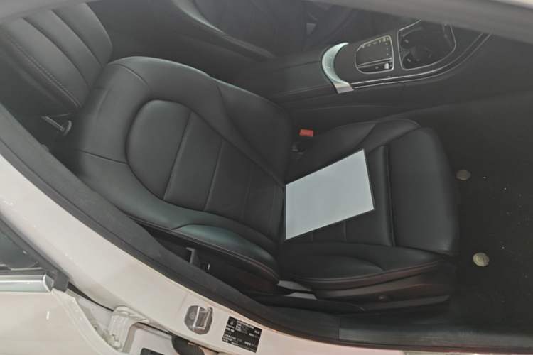 Used Mercedes-Benz C-Class 2020 Restyled C 260 L Sport Edition Right Front Seat