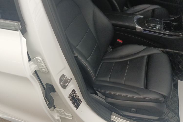 Used Mercedes-Benz C-Class 2020 Restyled C 200 L Fashion Edition Sport Version Right Front Seat