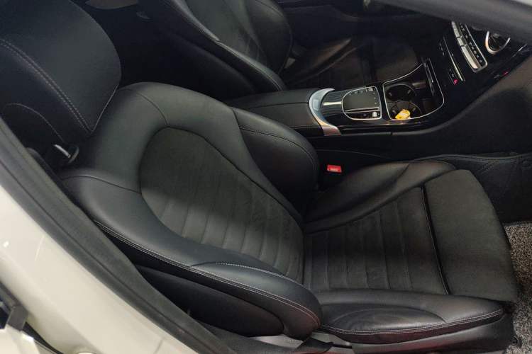 Used Mercedes-Benz C-Class 2020 C 260 Sport Edition Right Front Seat