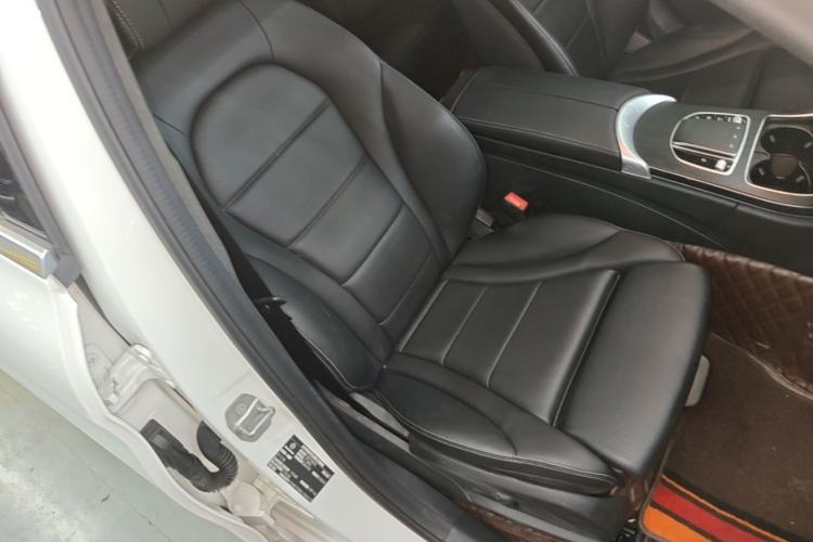 Used Mercedes-Benz C-Class 2020 Restyled C 200 L Fashion Edition Sport Version Right Front Seat