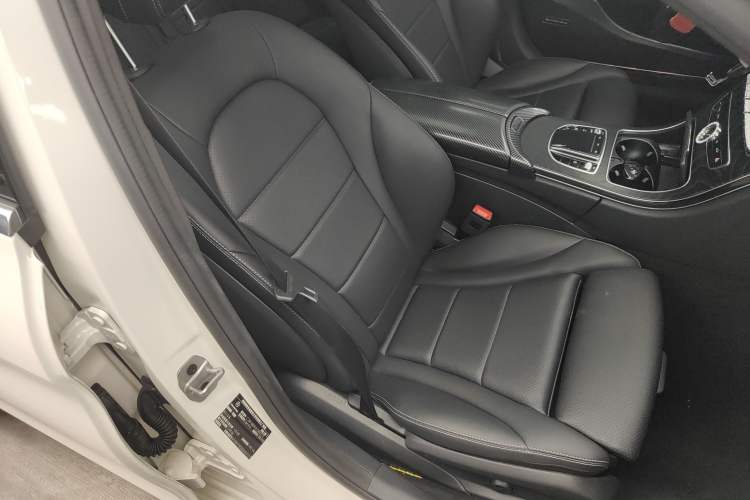 Used Mercedes-Benz C-Class 2020 Facelifted C 260 Estate Right Front Seat