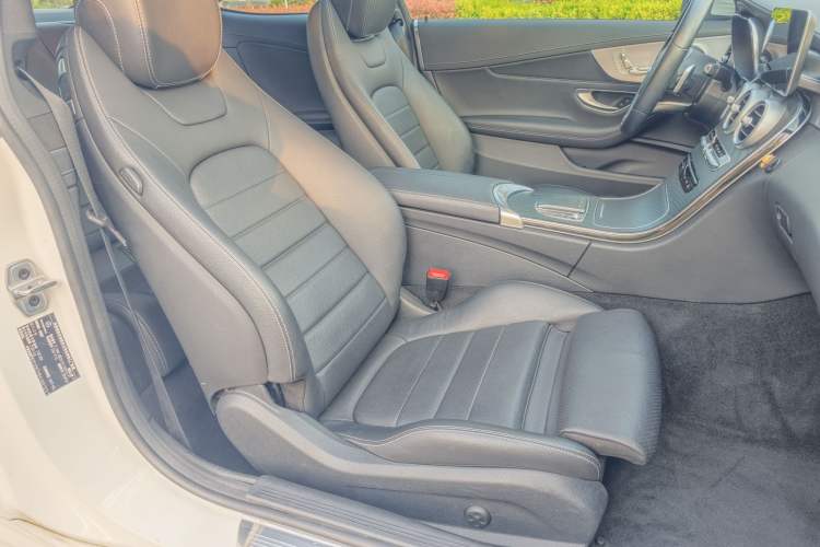 Used Mercedes-Benz C-Class 2020 C 260 Coupe Right Front Seat