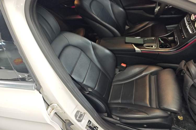 Used Mercedes-Benz C-Class 2020 Restyled C 200 L Fashion Edition Sport Version Right Front Seat