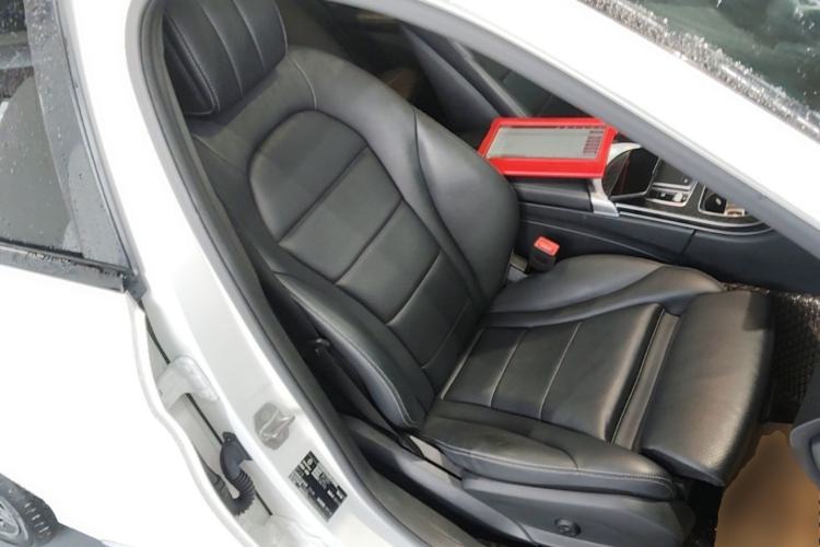 Used Mercedes-Benz C-Class 2020 Restyled C 260 L Sport Edition Right Front Seat