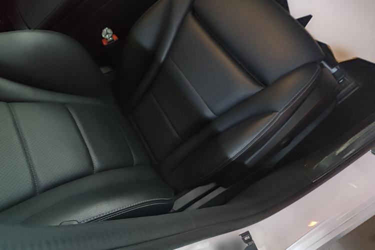 Used Mercedes-Benz C-Class 2020 Restyled C 260 L Sport Edition Right Front Seat