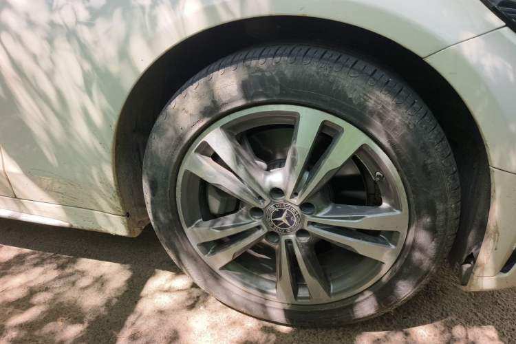Used Mercedes-Benz C-Class 2020 C 200 L Fashion Edition Sport Version Right Front Wheel Hub
