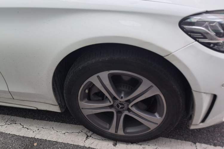 Used Mercedes-Benz C-Class 2020 Restyled C 260 L Sport Edition Right Front Wheel Hub