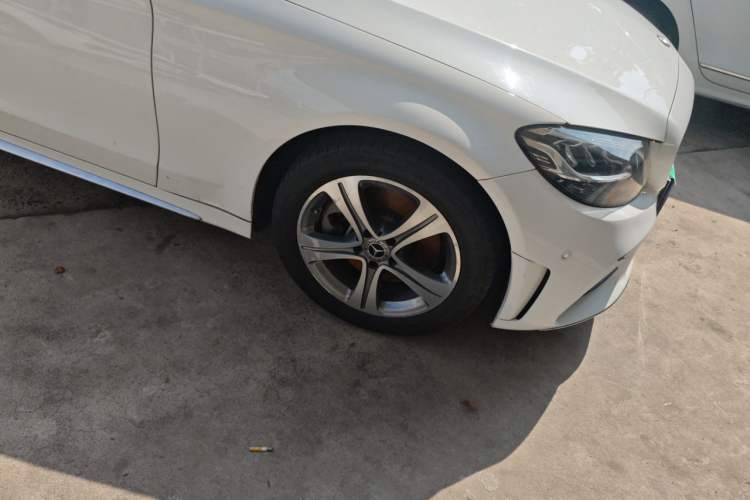 Used Mercedes-Benz C-Class 2020 C 260 L Sport Edition Right Front Wheel Hub