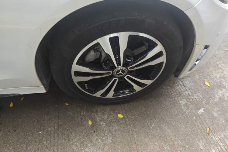 Used Mercedes-Benz C-Class 2020 C 260 Sport Edition Right Front Wheel Hub