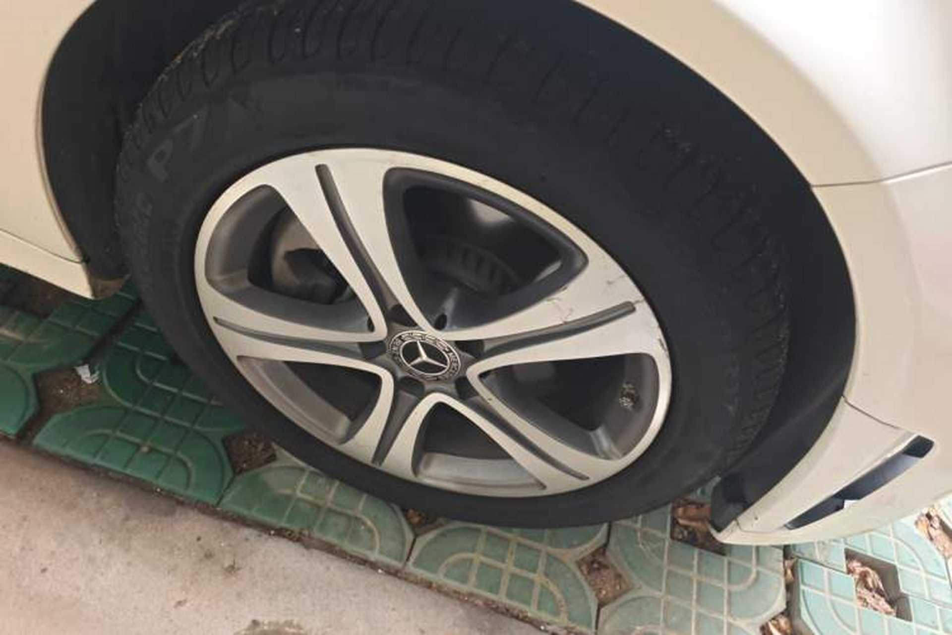 Used Mercedes-Benz C-Class 2020 C 260 L Sport Edition Right Front Wheel Hub